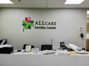 Top 7 Types of Front Desk Signs Every Medical Office Should Consider